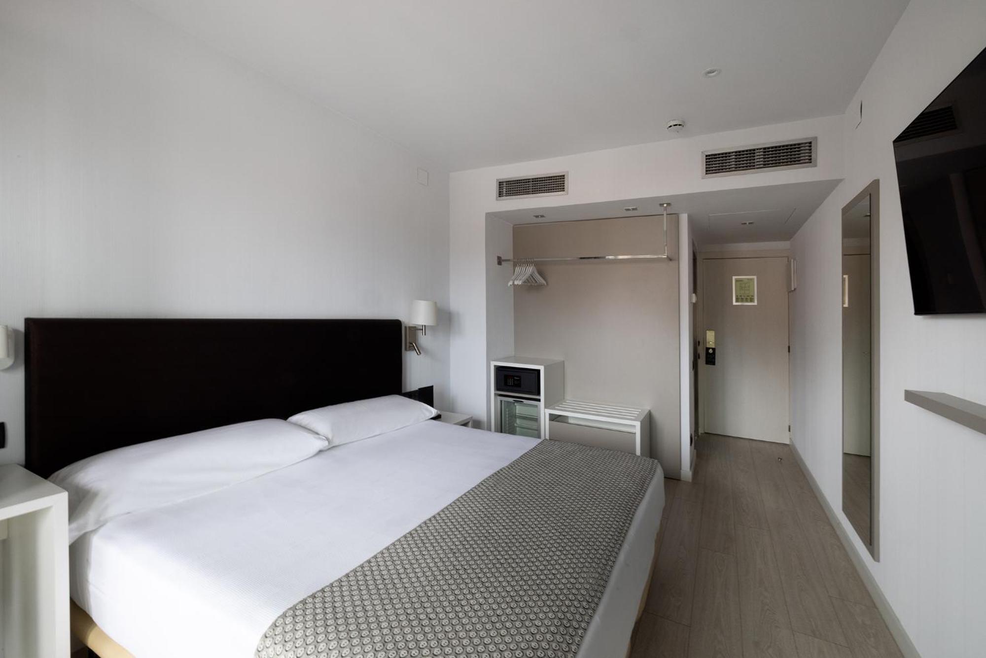 Hotel Catalonia Albeniz Barcelona Habitación foto